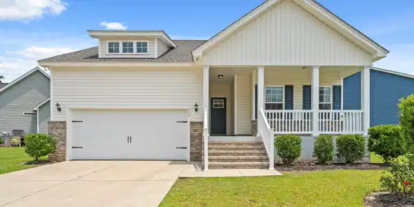 512 Charlton Blvd.
