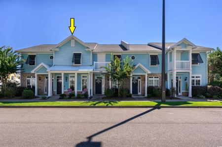 780 Gabreski Ln.