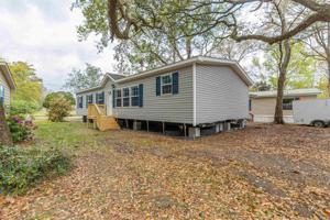 528 Lagrande Dr.