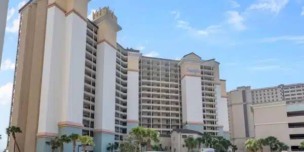 4800 South Ocean Blvd.