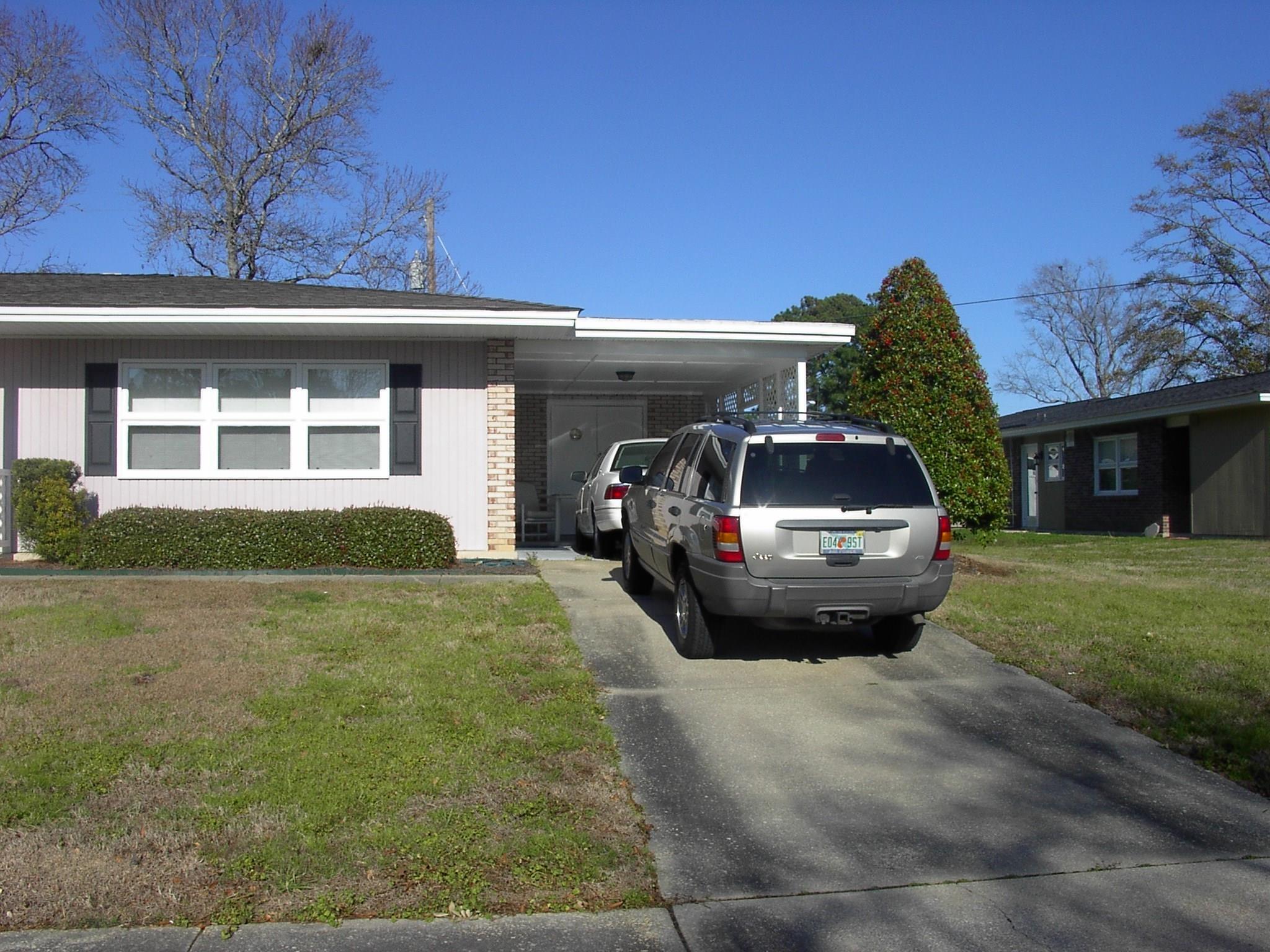 Image 2: Ranch-style house with a front yard, driveway, and Image 2: Ranch-style house with a front yard, driveway, and