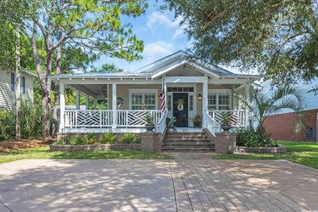 1612 Edge Dr.