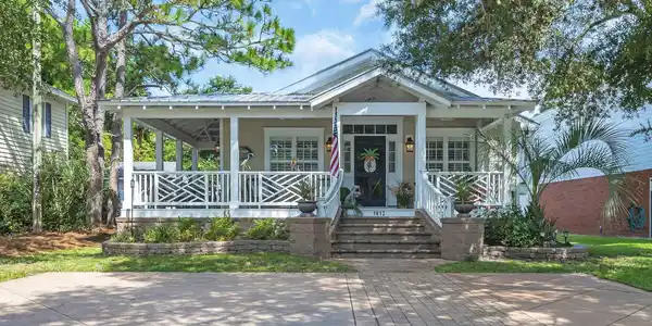 1612 Edge Dr.