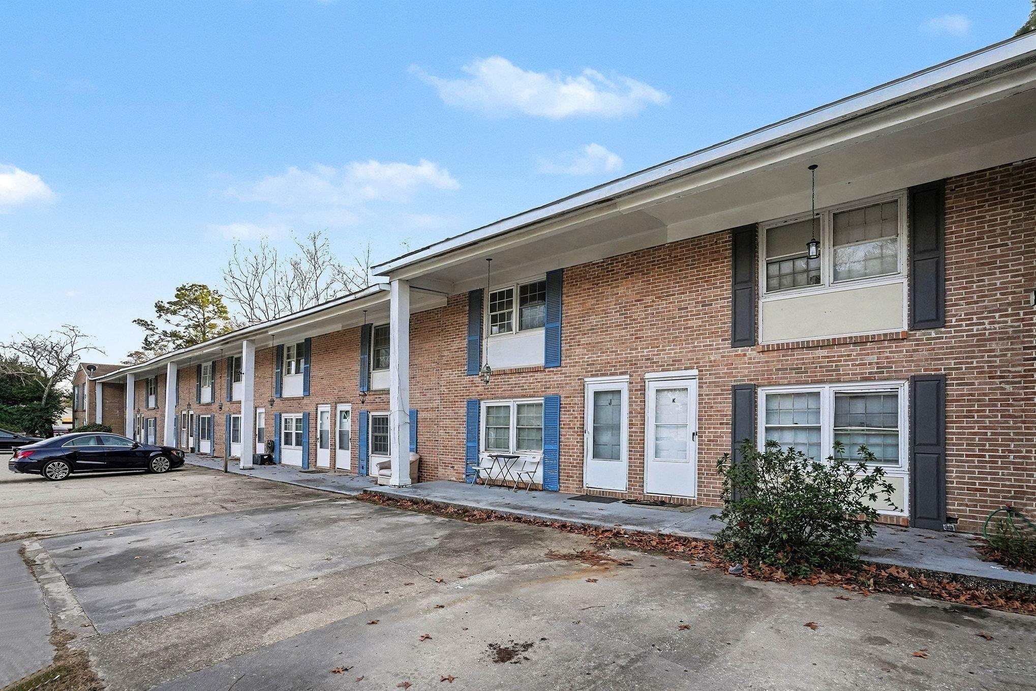 Image 3: View of property