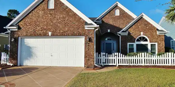 4902 Greenhaven Dr.