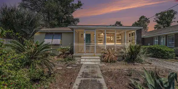 1416 Edge Dr.