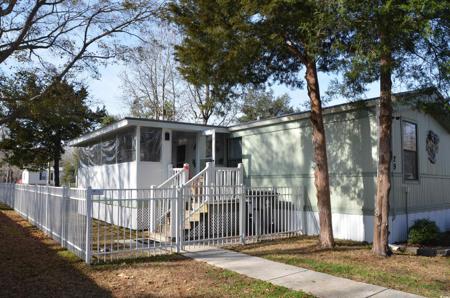 29 Crooked Island Circle