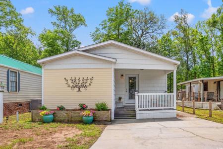 5400 Little River Neck Rd.