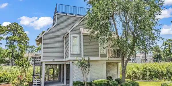 1670 Harbor Dr.
