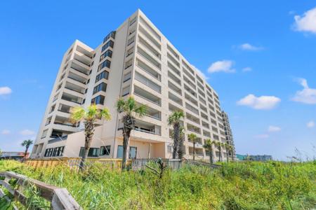 6100 North Ocean Blvd.