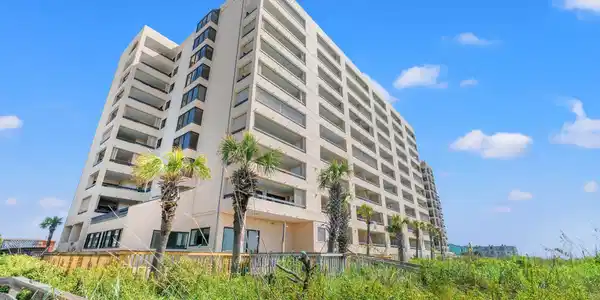 6100 North Ocean Blvd.