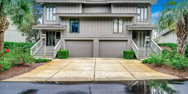 110 Breakers Reef Dr.