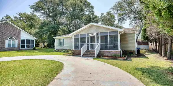 4513 Poinsett St.