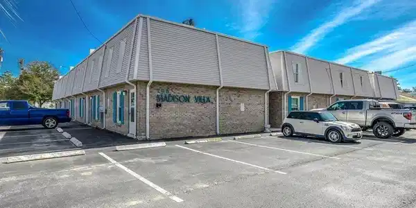 706 28th Ave. S