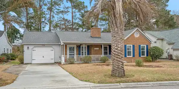 1104 Fox Sparrow Dr.