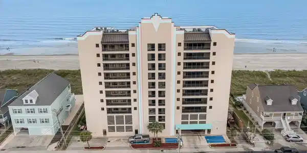 4000 N Ocean Blvd.