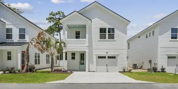 2512 Hillbourne Loop