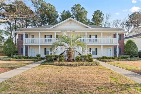 1262 River Oaks Dr.