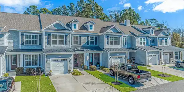 2406 Kings Bay Dr.