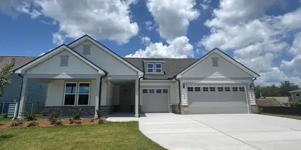 1453 Crested Iris Way