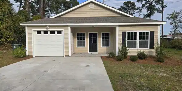 926 Belle Dr.