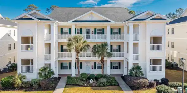 612 River Oaks Dr.