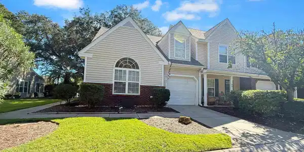 63 Pembroke Ln.