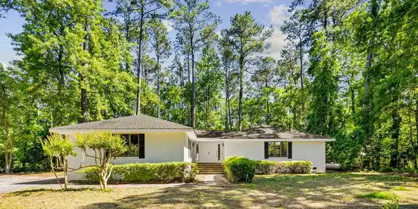 54 Bayberry Ln.