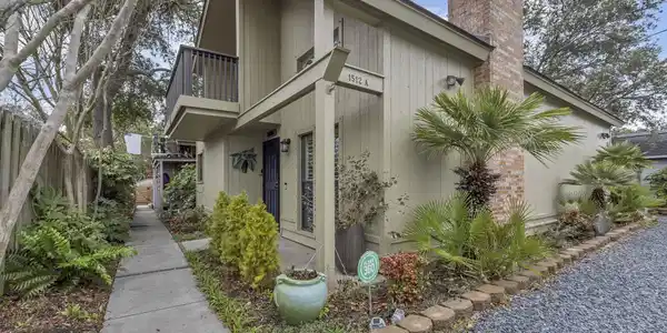 1512-A Hillside Dr. S