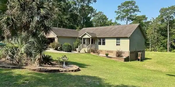 39 Egret Circle
