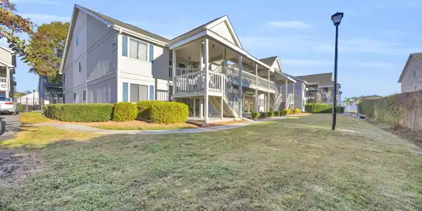 1870 Auburn Ln.