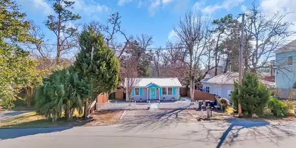 3407 Poinsett St.