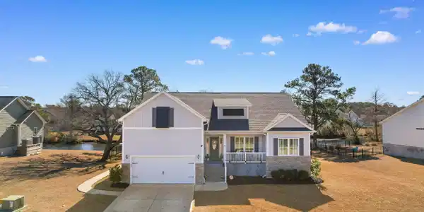 2813 Grassland Ln.