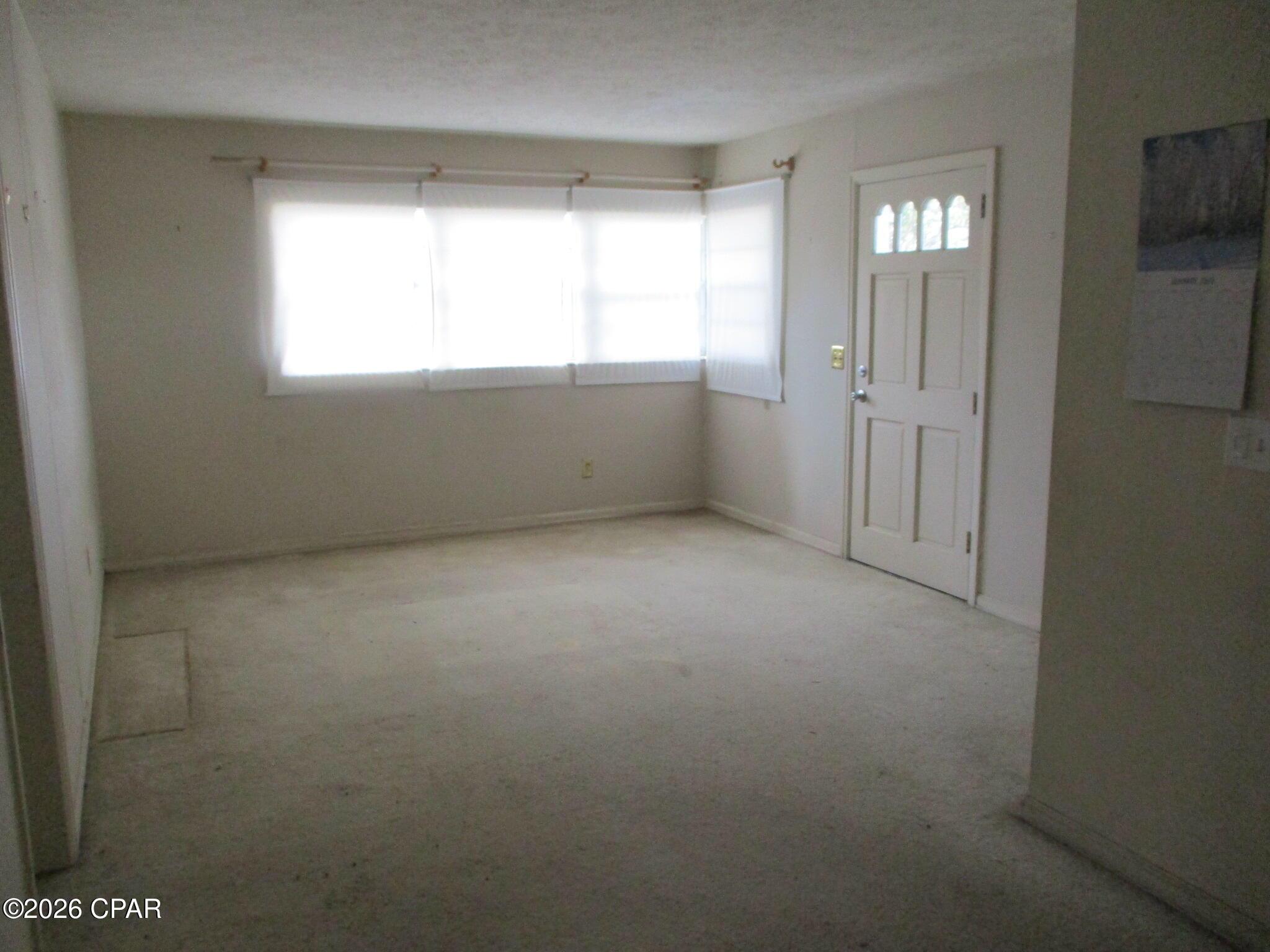 Image 2: Living Room 1