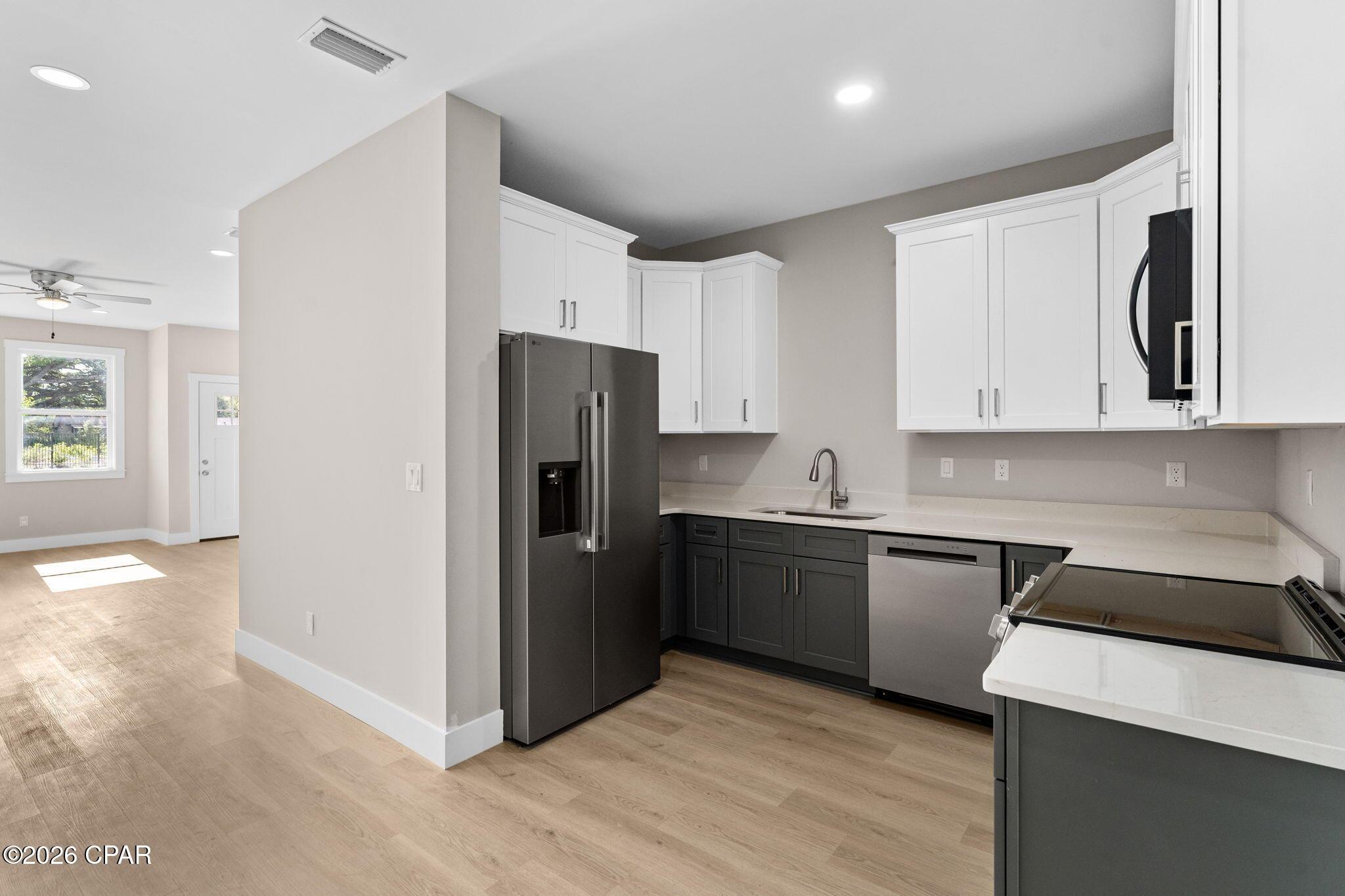 Image 4: 28-web-or-mls-PANHANDLE - 1421 N COVE BL