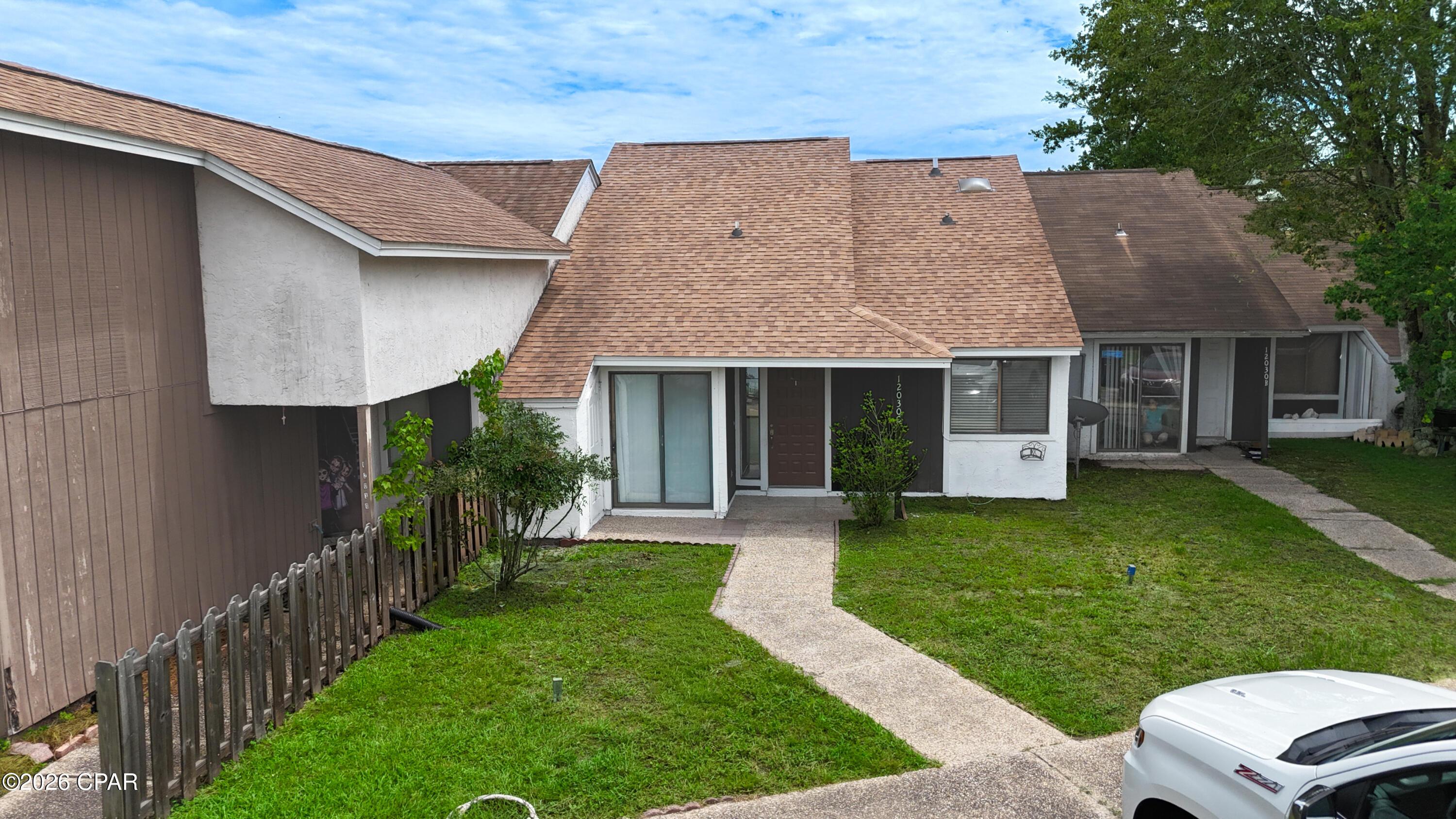 Image 3: raintree-15