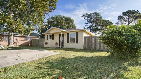 4008 Woodridge Road