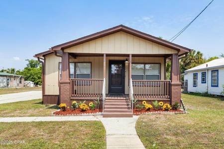 523 E 8th Street