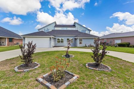 3213 Country Club Drive