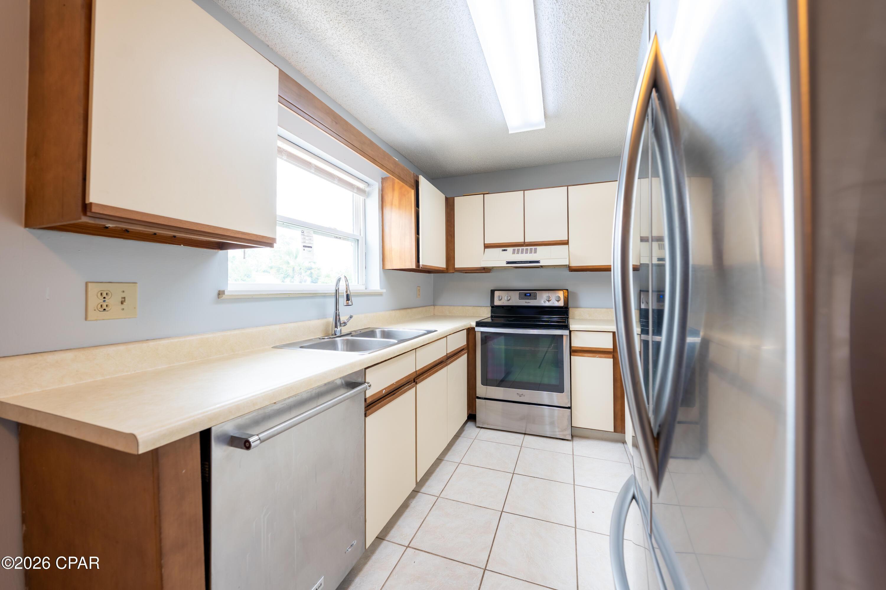 Image 3: townhouse-3