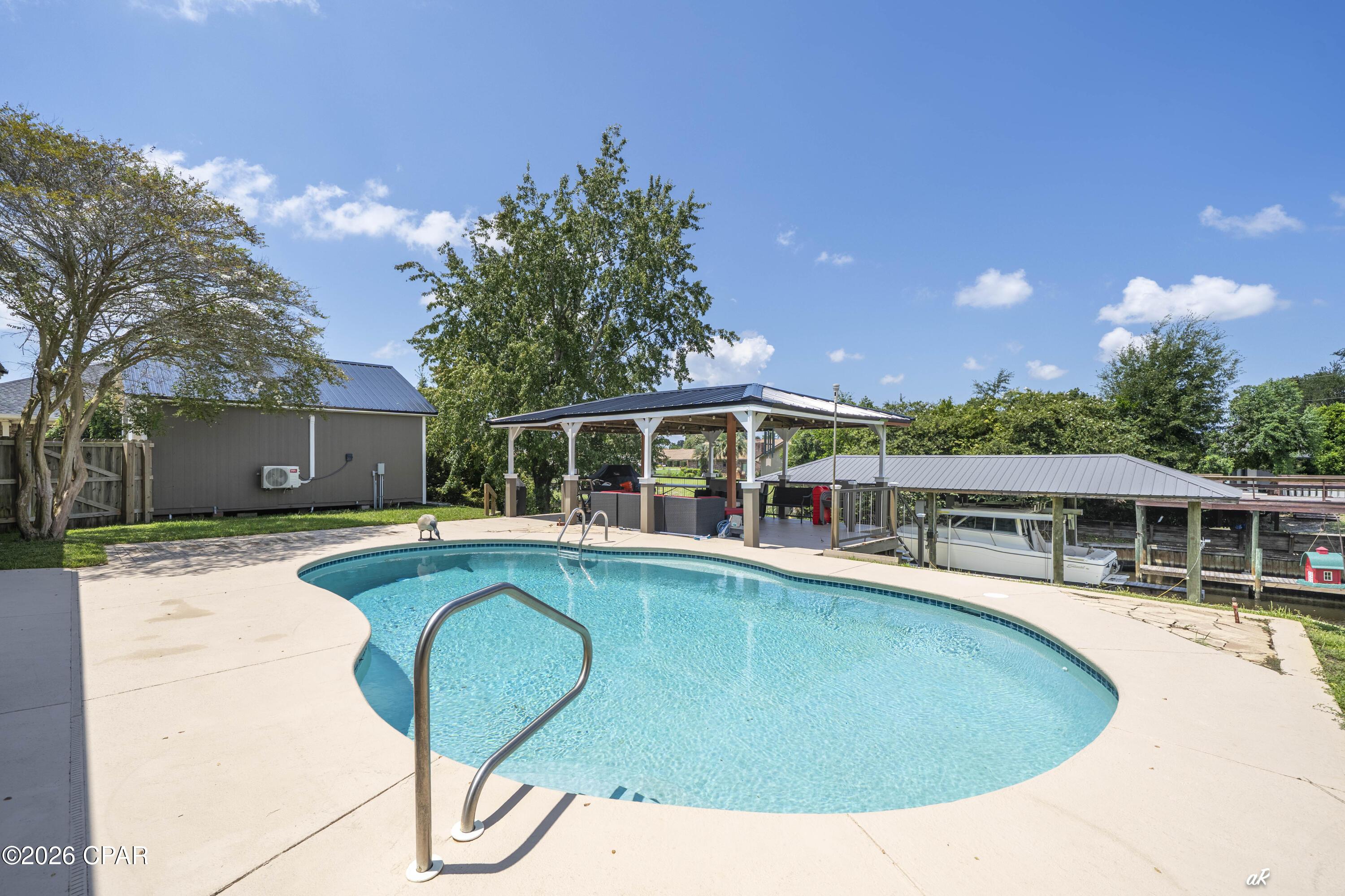 Image 2: Pool-1
