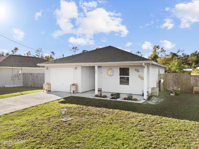 1606 E 6th Court