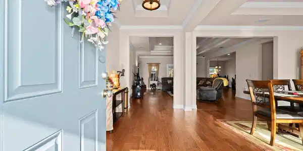 Image 4: 5-web-or-mls-82 Alegro Dr-9