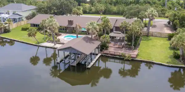 Image 3: Drone Back Left