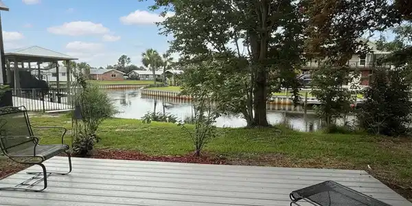 Image 4: canal view