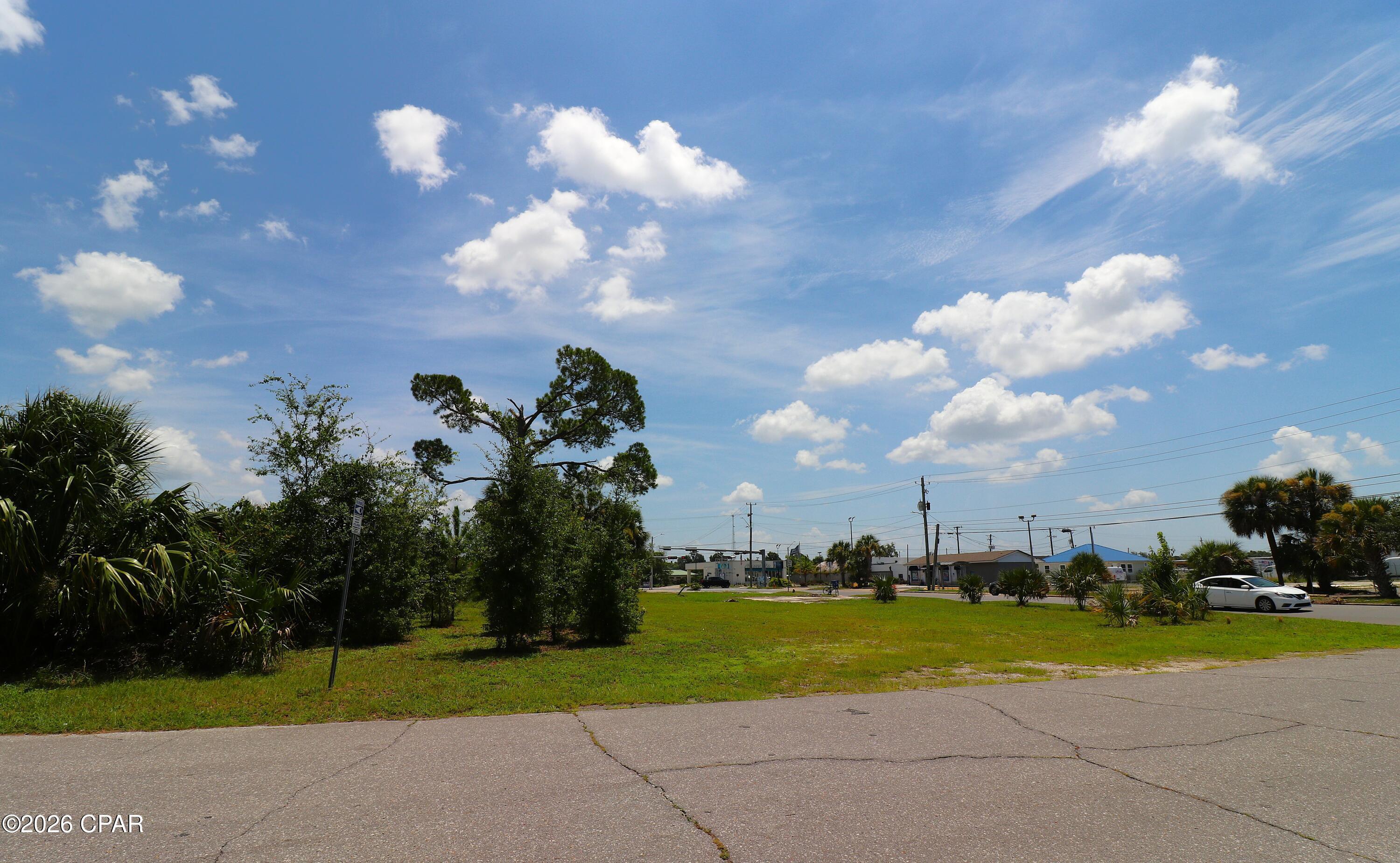 Image 4: 14 W. 11th St., Panama City, FL 32401
