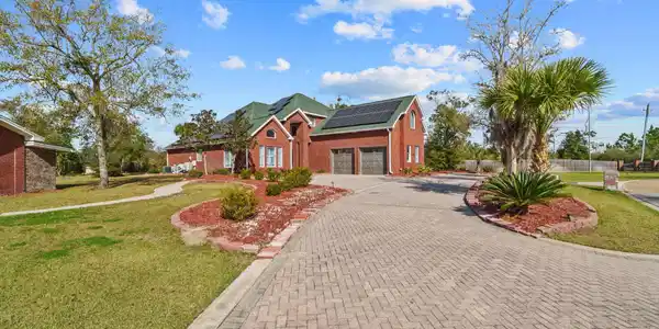 Image 3: 3-web-or-mls-4409 Deer-03