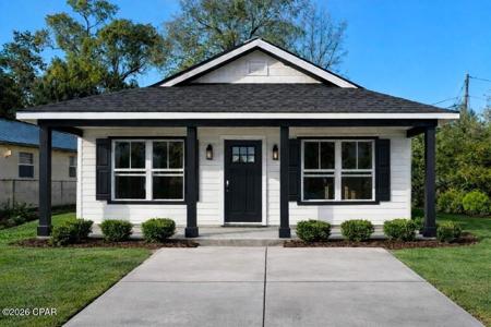 815 E 12th Court
