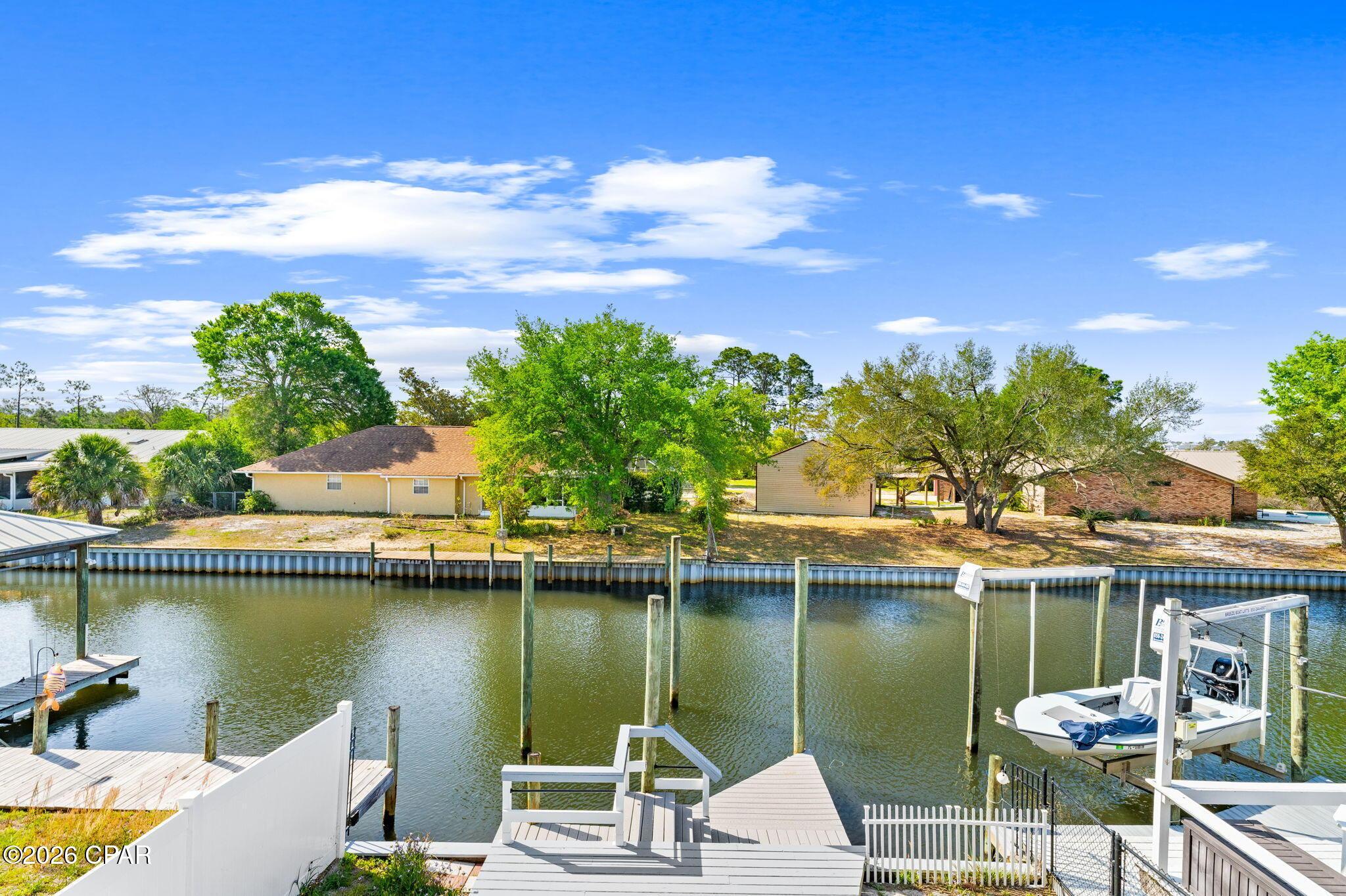 Image 1: Dock