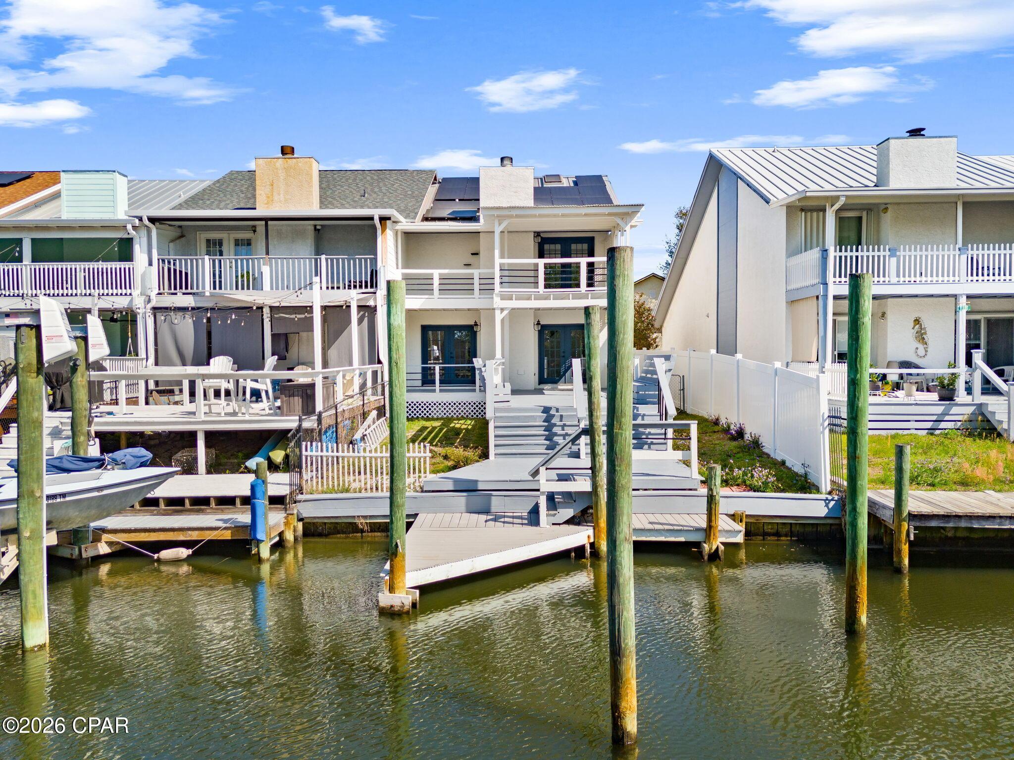Image 2: Dock